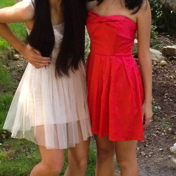 SOLD✨HP✨Tan Lace-Detailed Dress - Picture 4 of 4